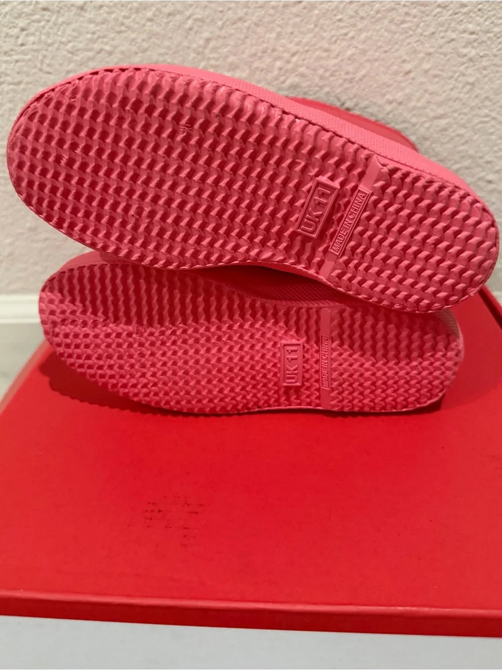 Brand New In Box Hunter Kids First Classic Pink Rubber Rain Boots US 12 UK 11